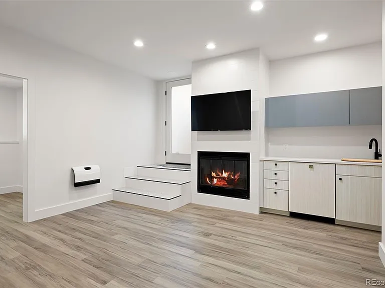 290 Madison St — Photo 35