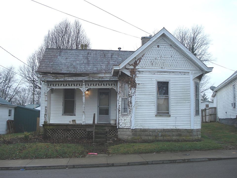 1st image of 429 W Pleasant St