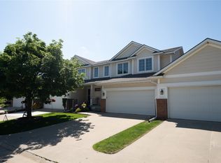9932 Cheshire Ln, Johnston, IA 50131