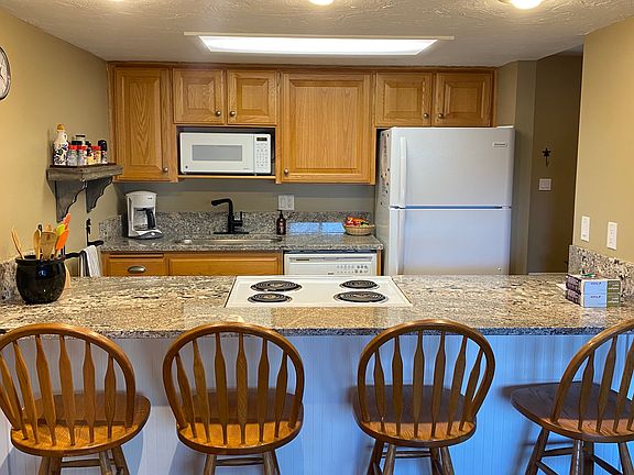 4th image of 70 N 2nd St #1