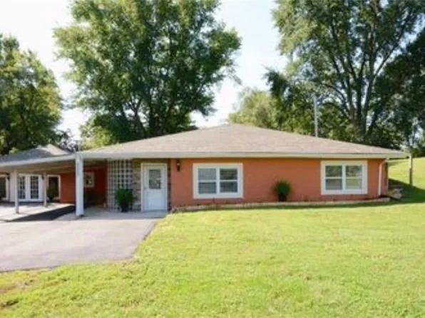 6207 Leavenworth Rd, Kansas City, KS 66104