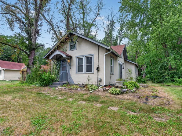 835 W 2nd St, Rush City, MN 55069