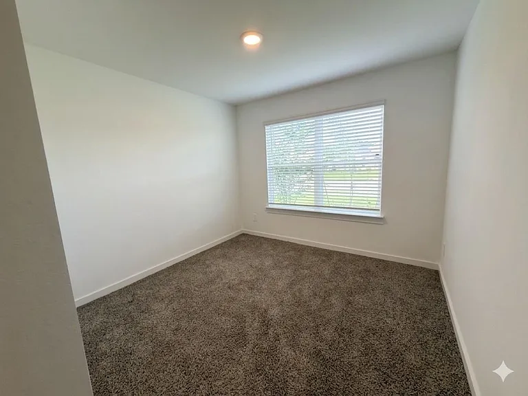 4946 Pine Haven Ln — Photo 12