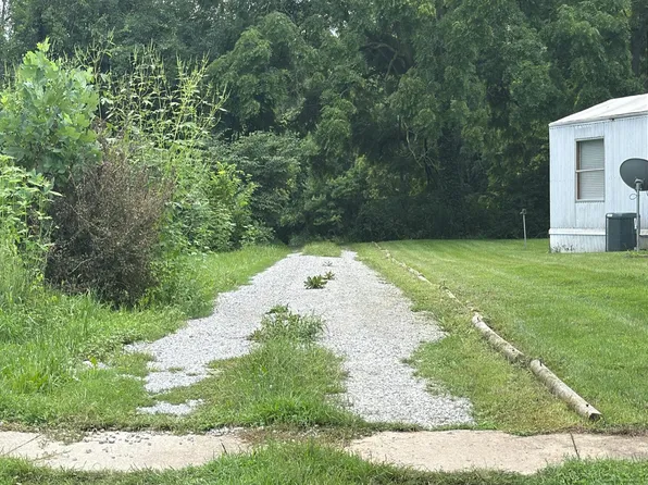 410 E Sycamore St, Silver Lake, IN 46982
