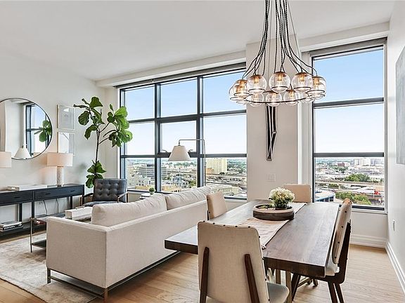 4th image of 1001 Julia St APT 4G