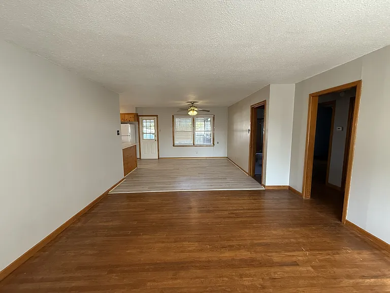 604 Red Deer St — Photo 2