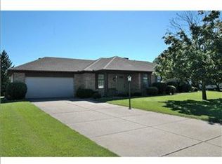 55730 Raintree Dr, Osceola, IN 46561