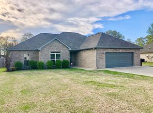 902 Division St, Muscle Shoals, AL 35661