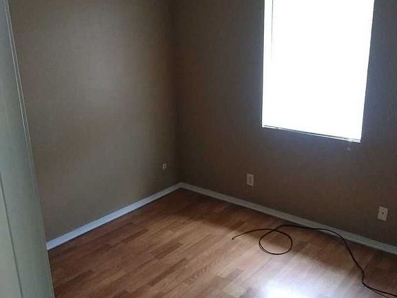 4th image of 10300 Heritage Dr