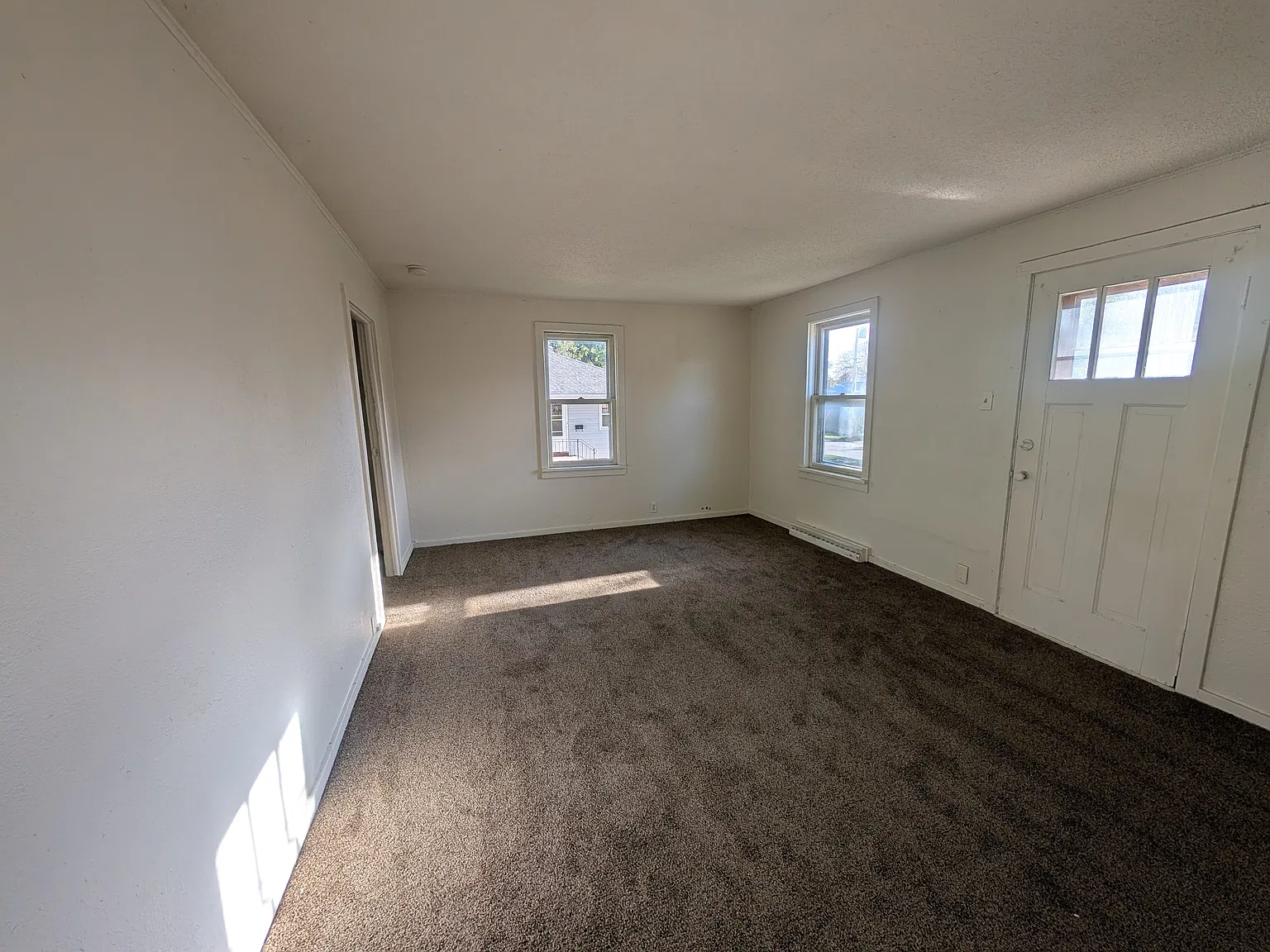 3 bed, 1160 sqft, $1,500 — Photo 4