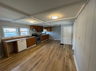 112 Main St APT 1, Springfield, VT 05156