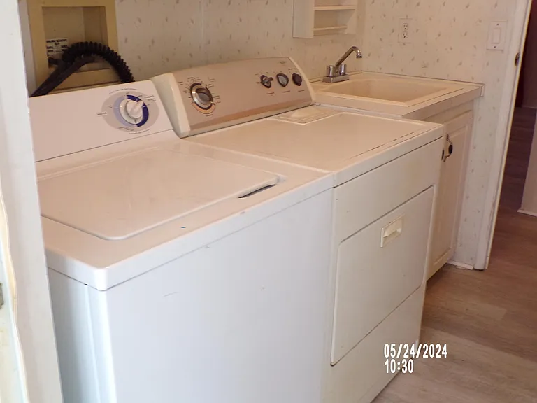 1001 Starkey Rd — Photo 13