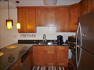 5th image of 24 Parkview Ter