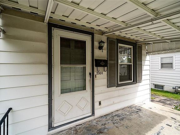 5th image of 2908 Lansing Dr