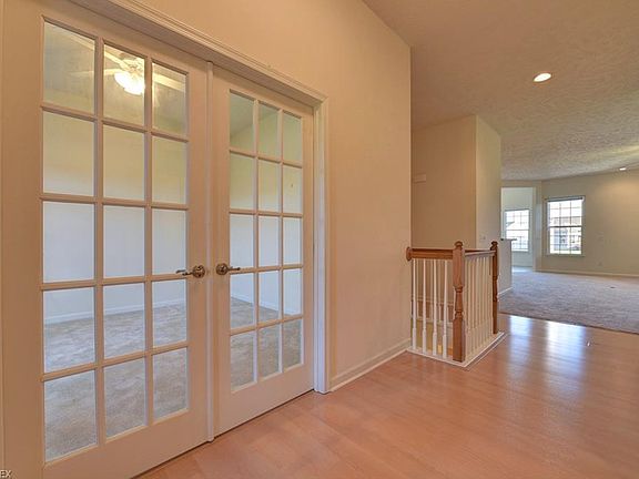 3rd image of 5869 Overlook Way
