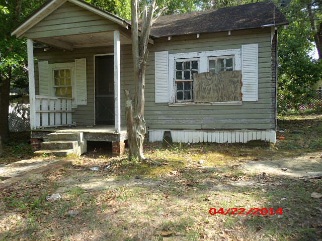 1st image of 608 7th Ave SE