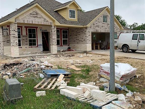 3rd image of 8002 Fernwood Ct