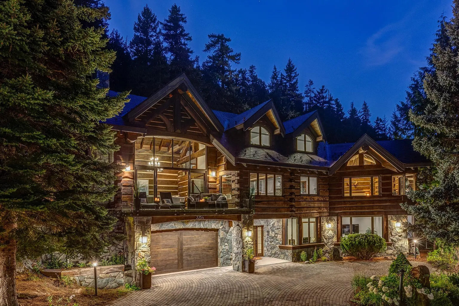 3354 Peak Dr photo 1