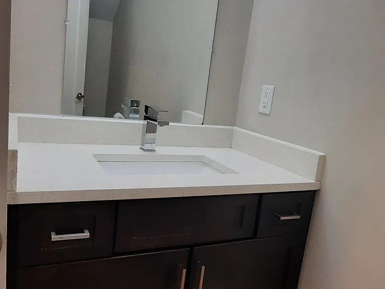 1726 Carvell Ave — Photo 8