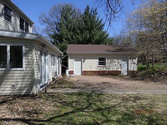 3rd image of 1552 Weber Dr