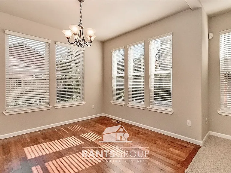 4724 Stonegate St SE — Photo 5