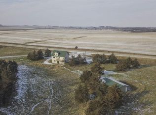 10901 Ivy Rd, Fayette, IA 52142