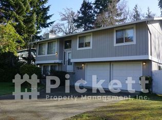 7048 Corfu Blvd NE, Bremerton, WA 98311
