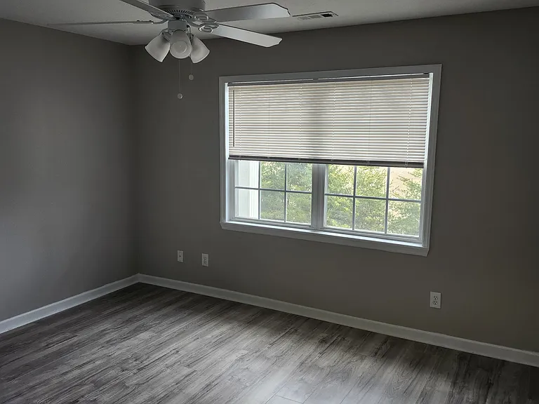 Long View Dr — Photo 6