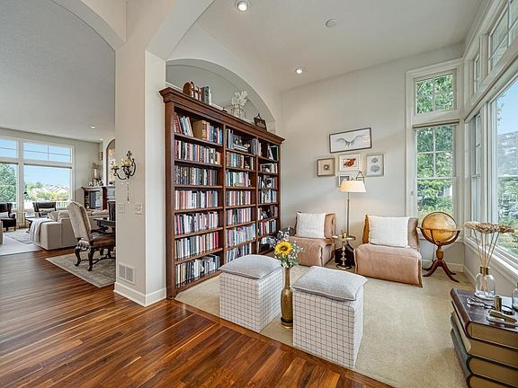 4th image of 15841 Eastbend Way