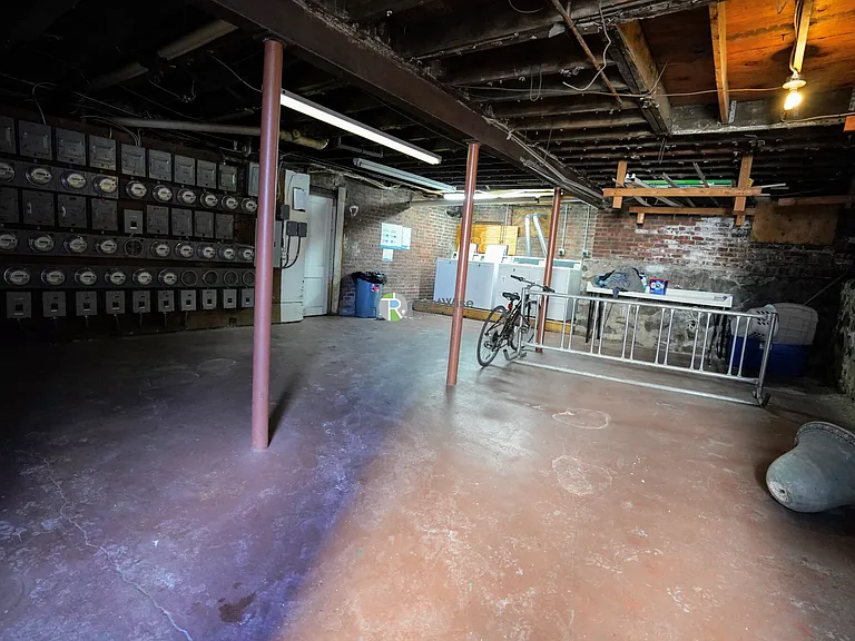50 Park Vale Ave #24 — Photo 18