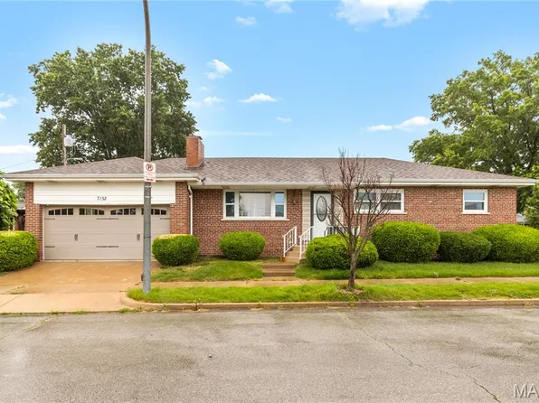 7153 Whaley Pl, Saint Louis, MO 63116