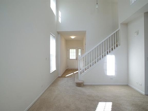 3rd image of 345 W Pointe Dr