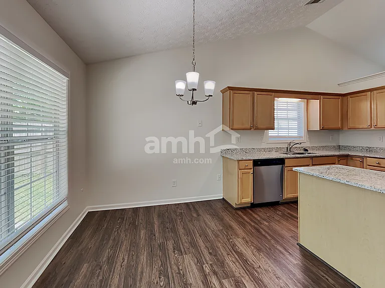 3120 Victoria Park Dr — Photo 5