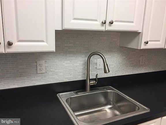 4th image of 3242 Glen Eagles Dr #102-1E