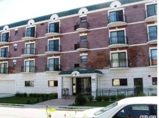 4 Chelsea Pl APT 4D, Great Neck, NY 11021