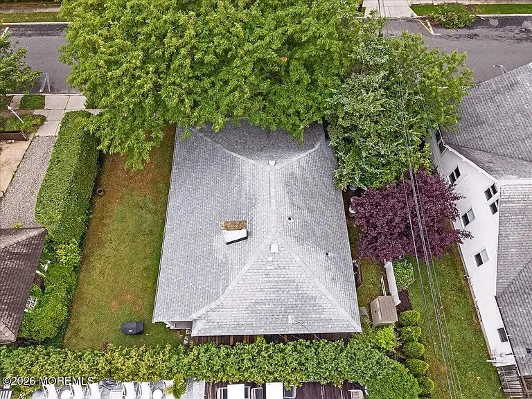 8 2nd Ave — Photo 21