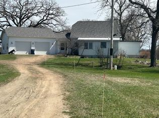 11742 Sunset Cir, Hutchinson, MN 55350