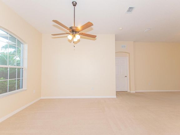 3rd image of 5068 Wexford Dr