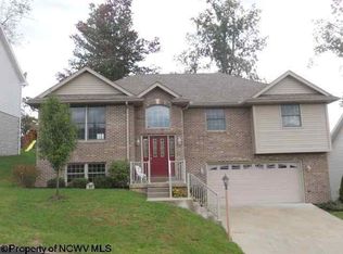 421 Arabela Ct, Morgantown, WV