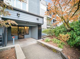 1122 King Albert Ave #203, Coquitlam, BC V3J 1X7