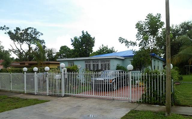 2nd image of 1225 NW 121st St