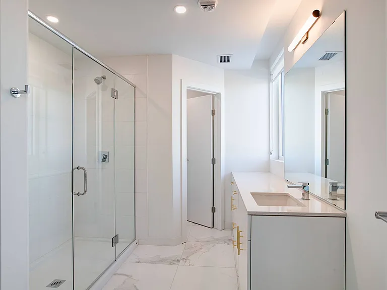 3015 Pembina Hwy #3025 — Photo 11