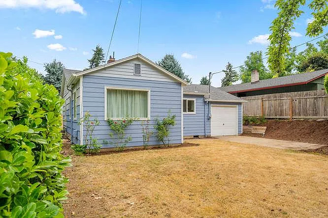 8808 N Peninsular Ave — Photo 2