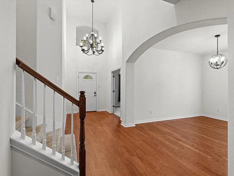 2304 Village View Loop — Photo 16