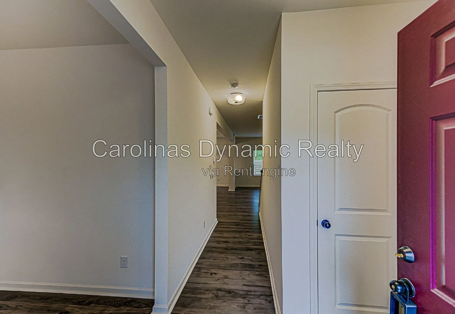 4 bed, 2.5 bath, 2759 sqft, $2,800 — Photo 2