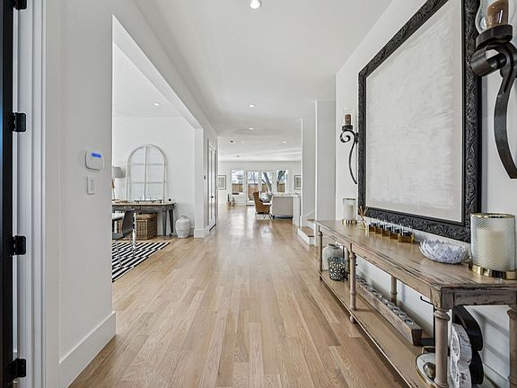 2nd image of 8427 Midway Rd