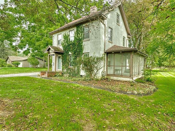 3rd image of 362 Embury Rd