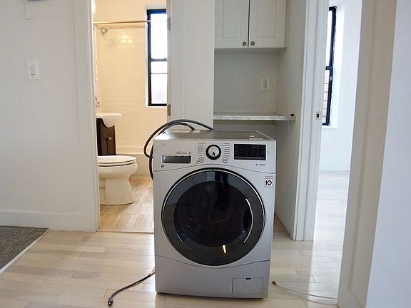 5th image of 66 Saint Nicholas Pl #61A