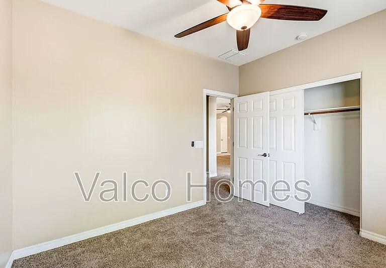 2717 E Ficus Way — Photo 24