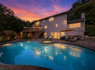 62 S Glen Rd, Kinnelon Boro, NJ 07405